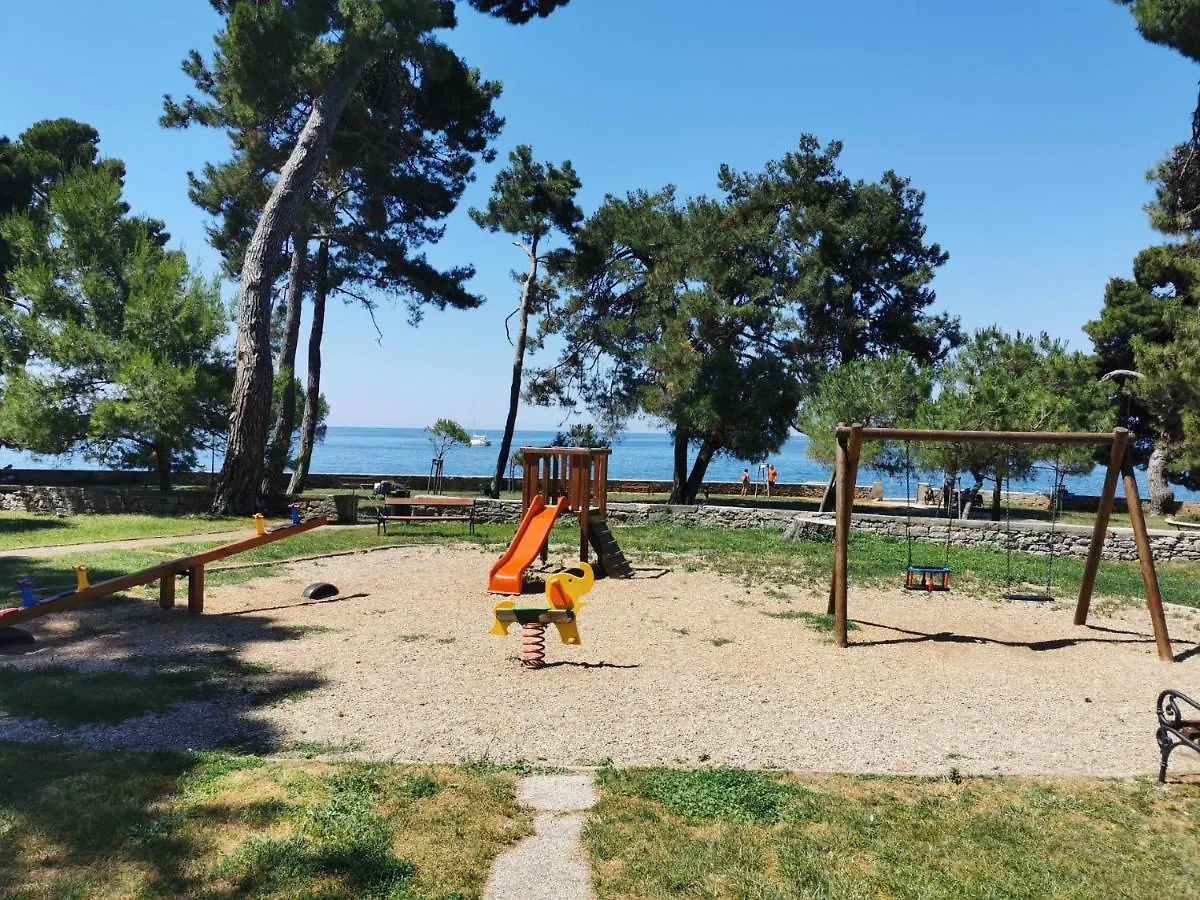 Lora Deluxe Superior 5 Star Apartment, Your Piece Of Heaven By The Sea & Park With Sea & Park View Novigrad Istria Kroatien