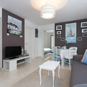 M&t Mirna Apartment Punat