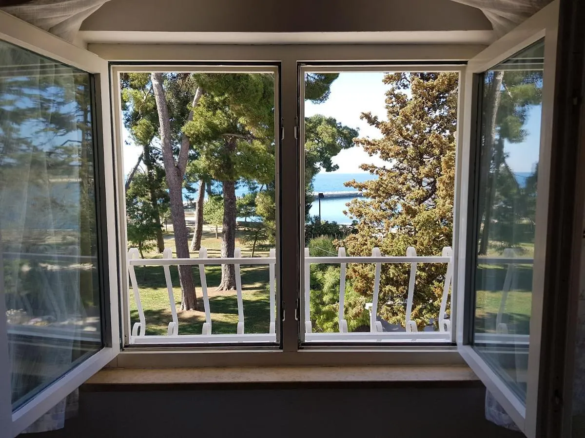 Lora Deluxe Superior 5 Star Apartment, Your Piece Of Heaven By The Sea & Park With Sea & Park View Novigrad  0*, Novigrad (Istria) Croatia