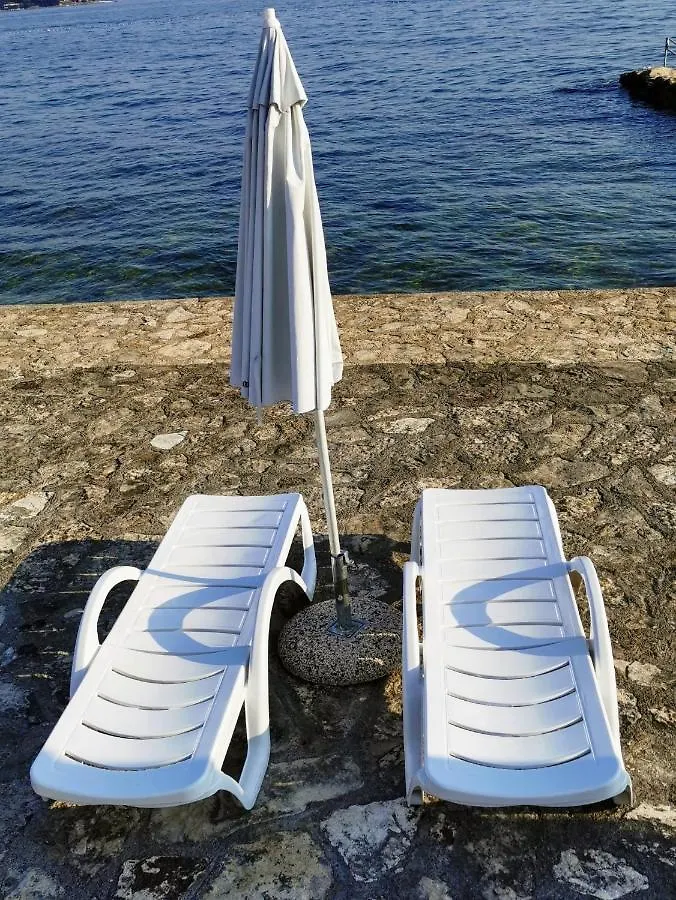 Lora Deluxe Superior 5 Star Apartment, Your Piece Of Heaven By The Sea & Park With Sea & Park View Novigrad Istria 公寓